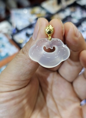 天然玛瑙中式高冰玉髓祥云锁如意吊坠男女平安锁吊坠礼物项链