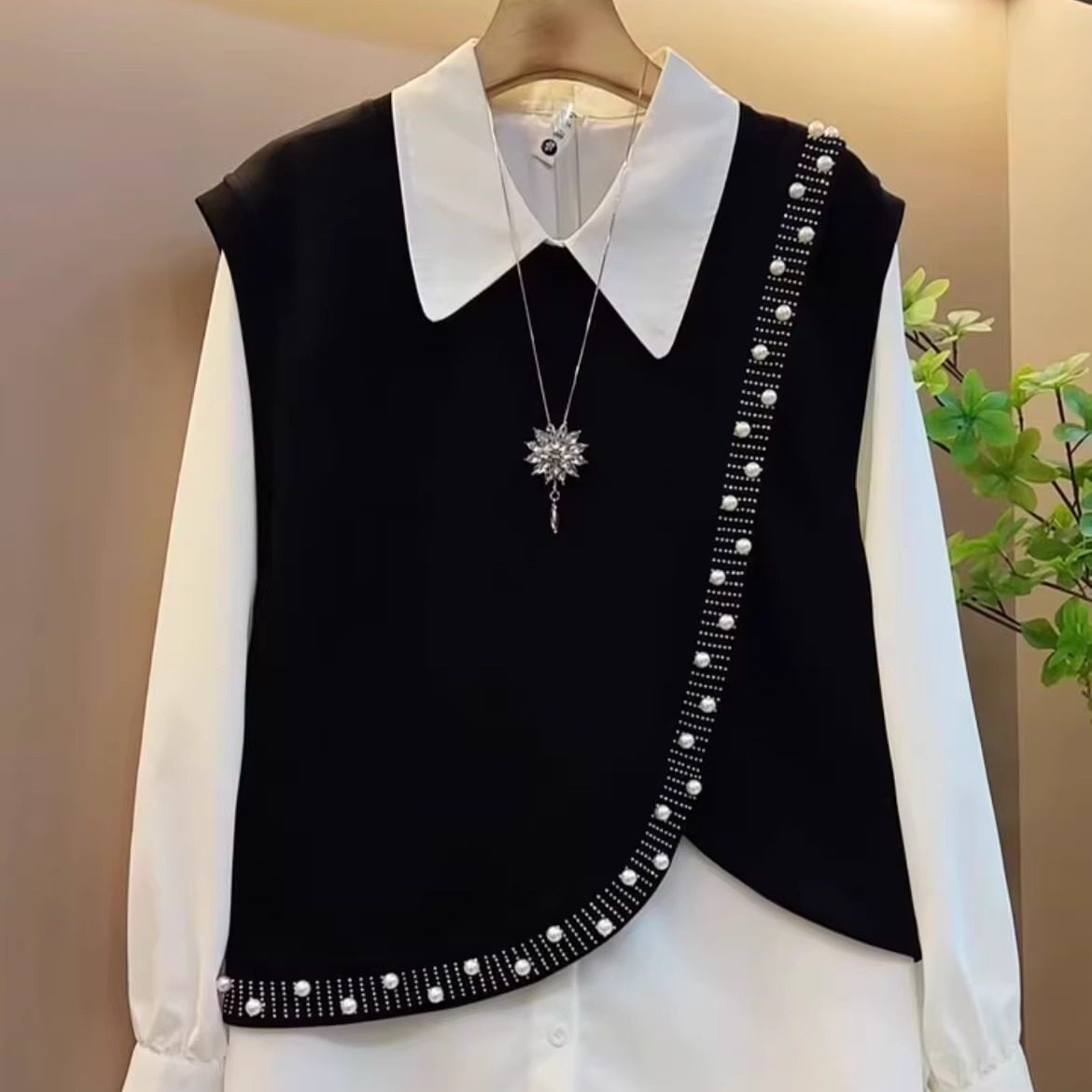 大码时尚重工艺钉珠马甲衬衫遮肚两件套显瘦百搭通勤气质胖妹套装,淘宝优惠券,粉丝福利购,淘宝优惠卷