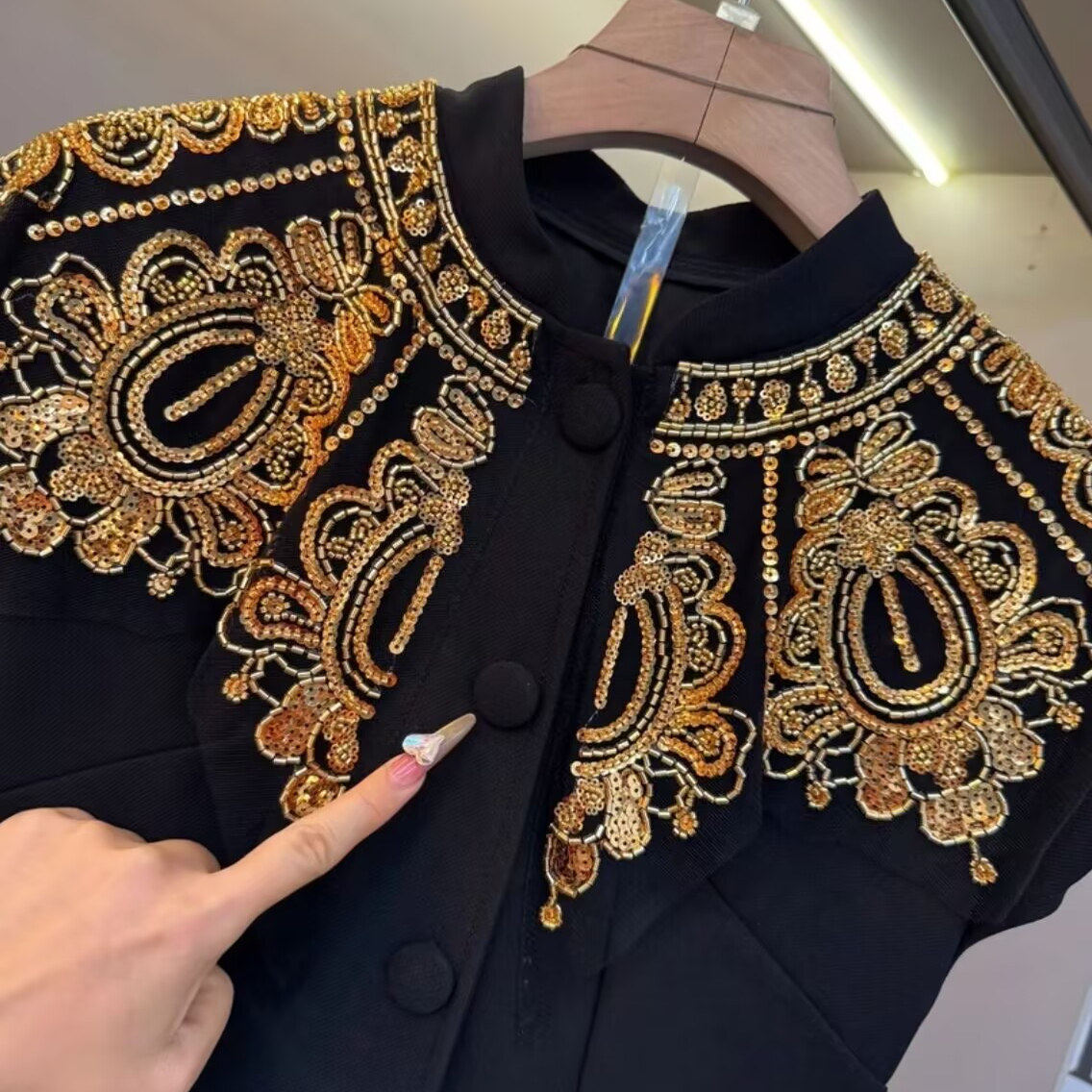 大码法式轻奢套装设计感重工艺钉珠无袖上衣+百搭显瘦裤子两件套,淘宝优惠券,粉丝福利购,淘宝优惠卷