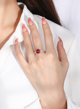 超仙S925银彩宝祖母绿糖塔戒指