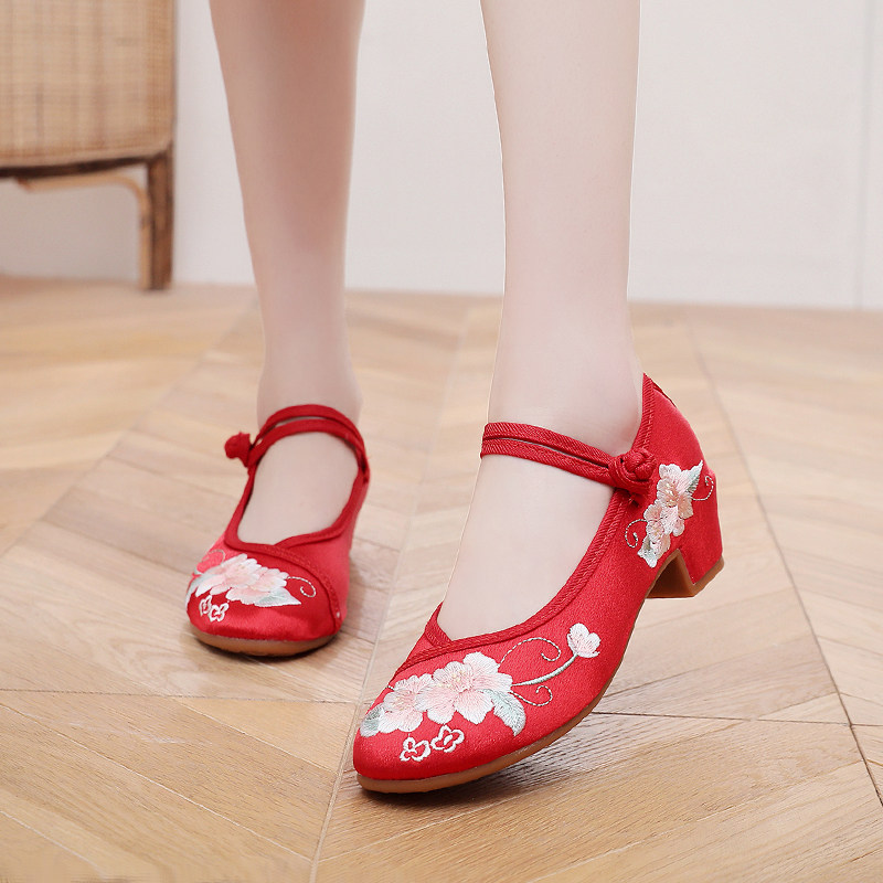 老北京布鞋女单鞋子时尚款上班古风配旗袍的绣花鞋百搭仙女休闲鞋,淘宝优惠券,粉丝福利购,淘宝优惠卷