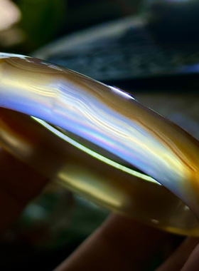 天然巴玉高冰俏色红满圈山景意境七彩虹膜玛瑙手镯极光冰透61口径