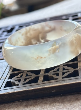 天然马料海洋玉髓高冰冰透飘粉白云爆米花果冻玛瑙手镯55口径