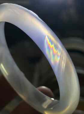 天然马料白冰透七彩极光炫彩彩虹光虹膜玛瑙手镯海洋玉髓56口径