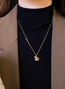 秋冬金色微镶小飞马吊坠项链女复古气质高档毛衣链轻奢高级感配饰