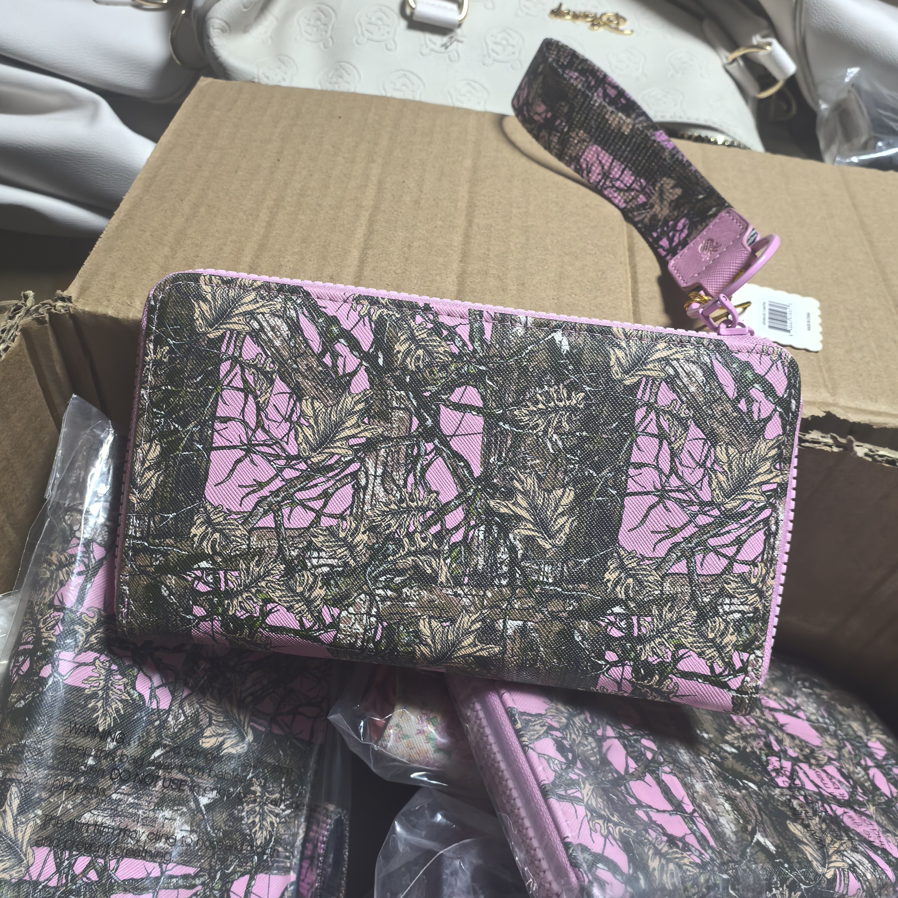 出口欧美外单库存尾货复古印花卉女式手拿包手抓包手拎包手机包,淘宝优惠券,粉丝福利购,淘宝优惠卷