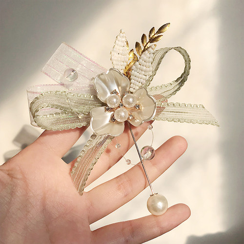 唯美法式襟花珍珠花朵新娘结婚手腕花伴娘姐妹团手花新郎伴郎胸花 - 图3