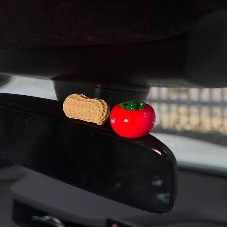 新年好事发生汽车摆件中控台个性卡通柿子花生车载显示屏幕装饰贴