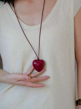 树脂皮绳女爱心项链毛衣链