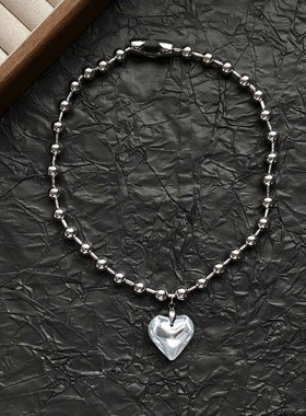 金属串珠彩色水晶爱心吊坠项链女