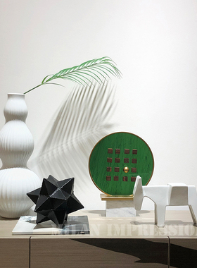 轻奢风动物会所家具展厅几何摆件