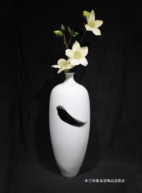 新中式风样板间陶瓷储物罐装饰品