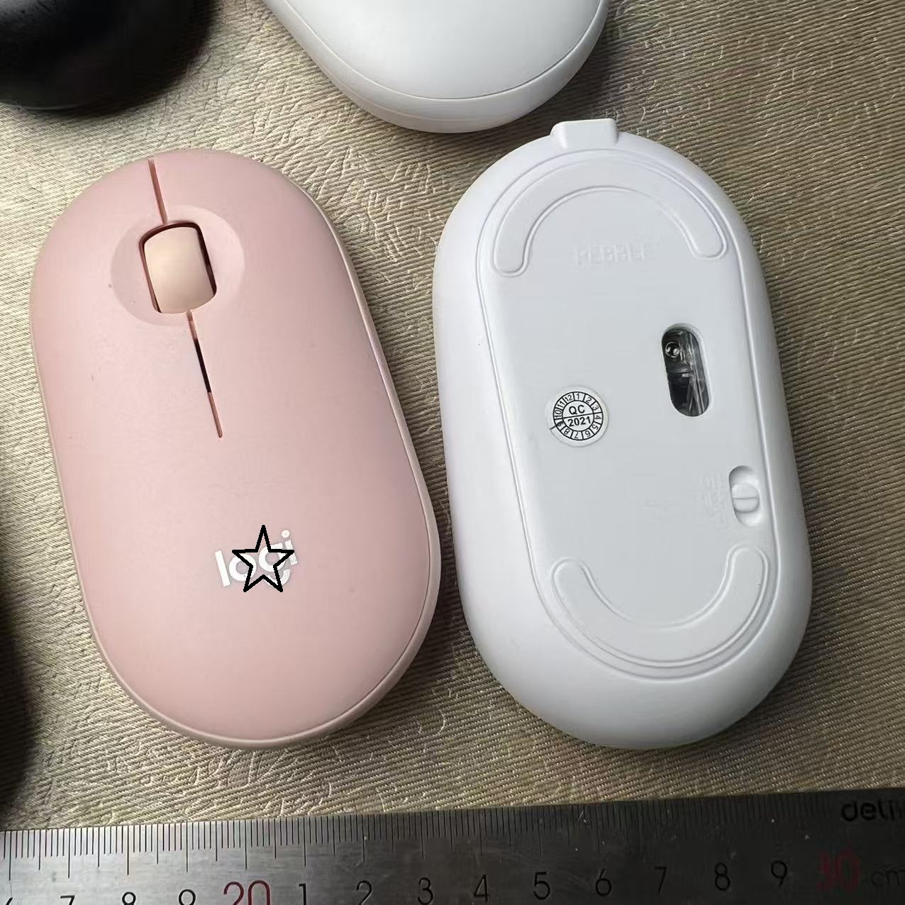 Pebble 2.4G wireless mouse Bluetooth dual-mode silent home office notebook mobile phone tablet Bluetooth mouse