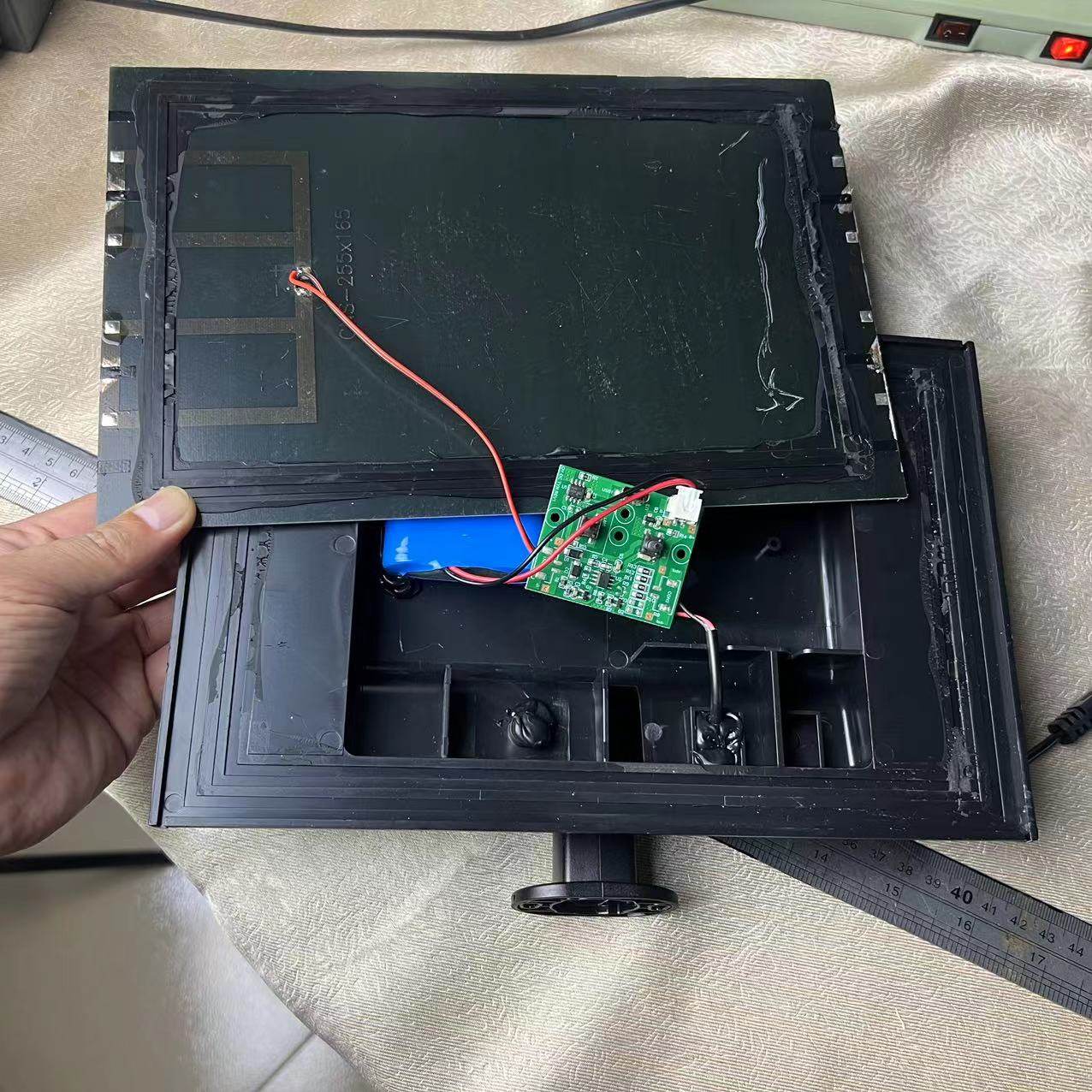 DIY太阳能板多晶硅光伏电池板电源LED灯发电板内置3节18650锂电池,淘宝优惠券,粉丝福利购,淘宝优惠卷