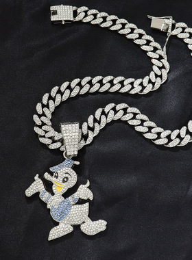 勾芡嘻哈可爱可达鸭吊坠菱形古巴链项链夜店说唱夜店潮男欧美项坠