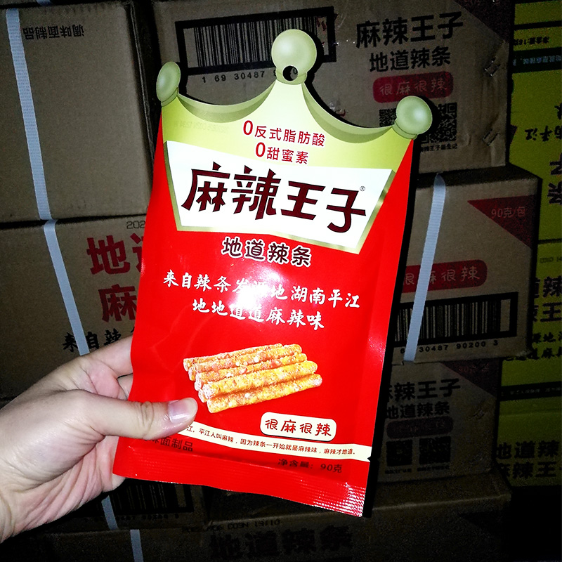 麻辣王子90g/73g辣条袋装麻辣味网红小吃湖南特产儿时怀旧小零食 - 图0