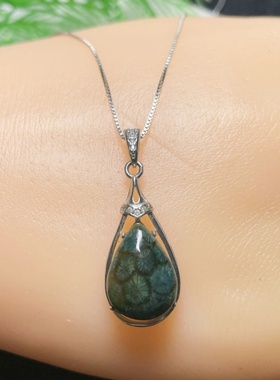 女天然绿色珊瑚玉吊坠民族风饰品