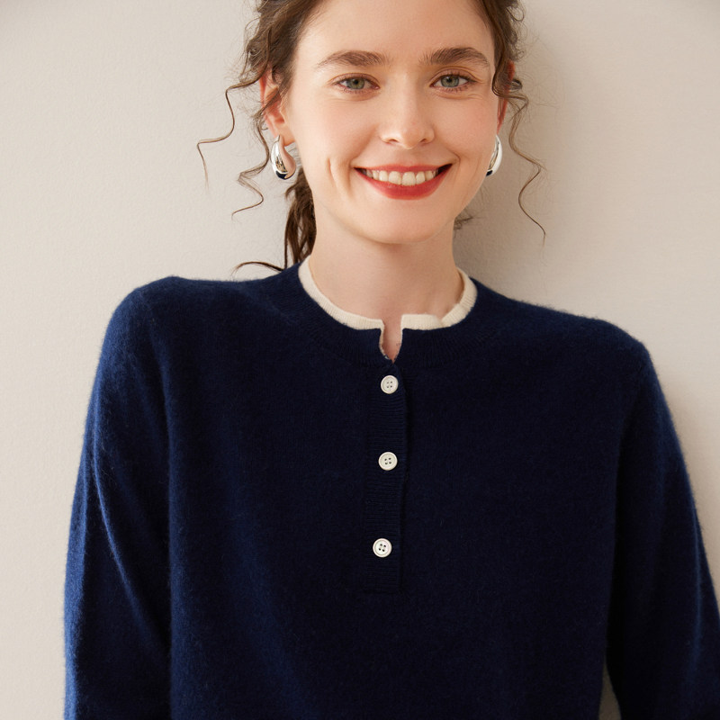 戎美衣尚圆领撞色羊绒衫女宽松亲肤柔软毛衣气质高级感针织打底衫,淘宝优惠券,粉丝福利购,淘宝优惠卷