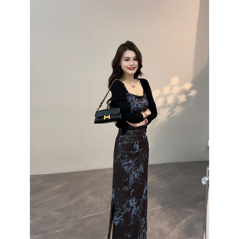 大婷婷 高级感墨染复古修身连衣裙开叉包臀新款吊带长裙DT1215,淘宝优惠券,粉丝福利购,淘宝优惠卷