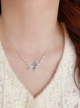 蓝水晶拼接蝴蝶珍珠项链气质时尚清冷感锁骨链轻奢小众精致颈链女