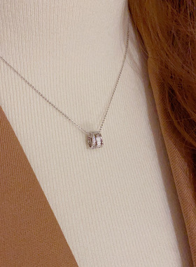 网红时尚简约气质轻奢圆环贝壳项链高级感百搭名媛风锁骨链毛衣链