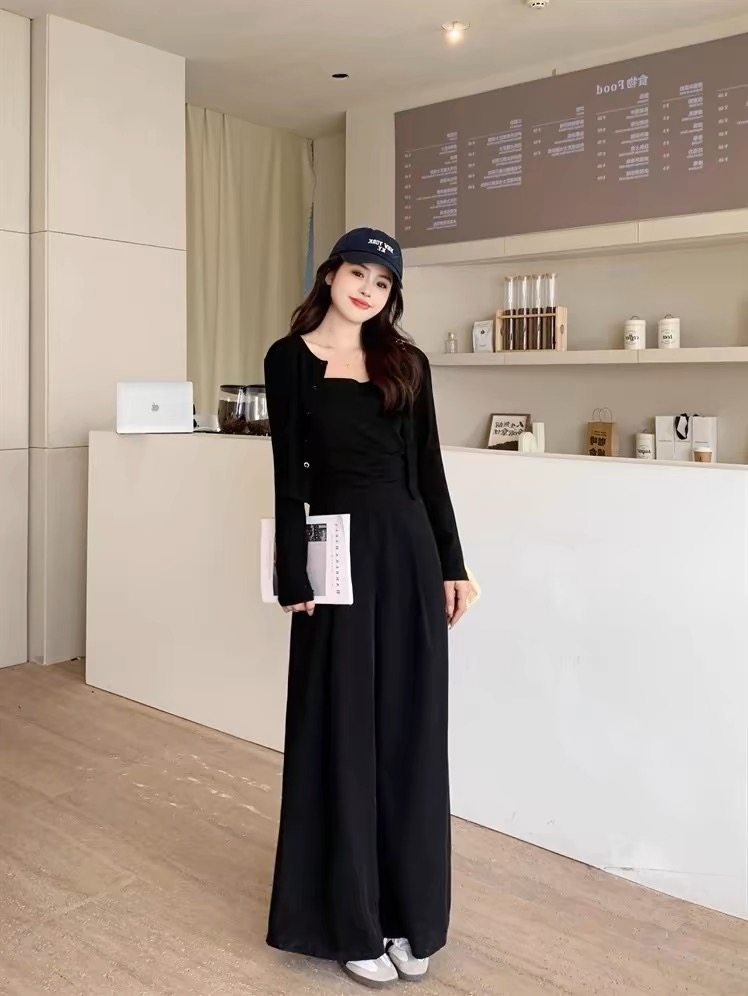 大码女装赫本风高级感套装春季收腰显瘦连体裤胖MM外搭披肩两件套,淘宝优惠券,粉丝福利购,淘宝优惠卷