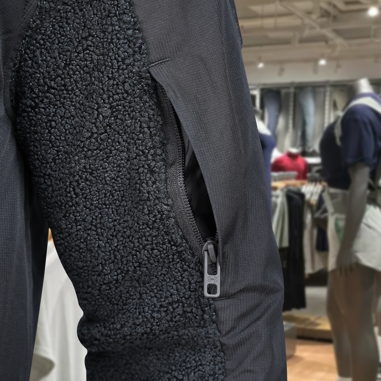 安德玛男外套秋冬新款休闲时尚仿羊羔绒加厚立领运动夹克1378841,淘宝优惠券,粉丝福利购,淘宝优惠卷