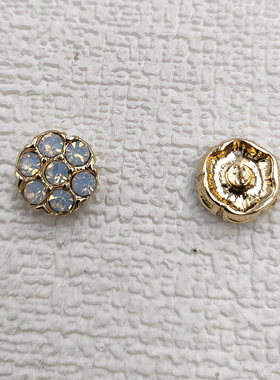 白色梅花耳钉精致小巧银针时