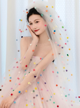 多巴胺晨袍头纱领证求婚登记头饰彩色球球蓬蓬纱拍照道具2026新款