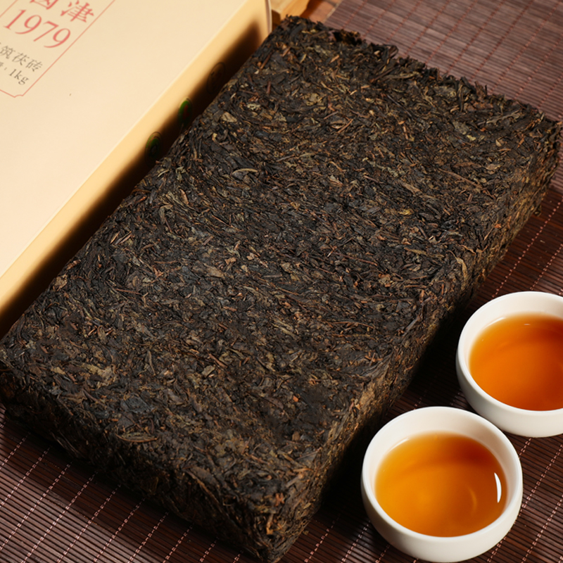 国津 安化黑茶湖南茶叶2015年原料老茶手筑金花茯砖罐装50g