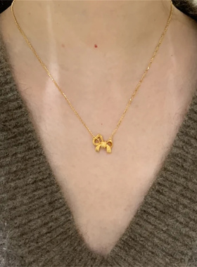 金色蝴蝶结小马项链轻奢设计精致