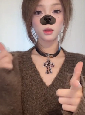 豹纹黑色皮质十字架项链个性百搭