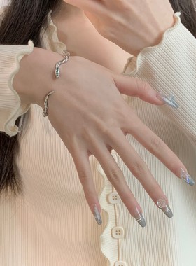 甜酷女手镯小众设计绿色蛇形