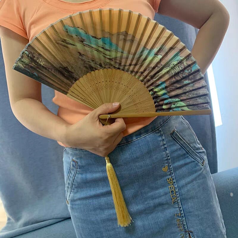 中国风送老外出国礼物送女士送外宾千里江山图丝绸折扇子古风流苏