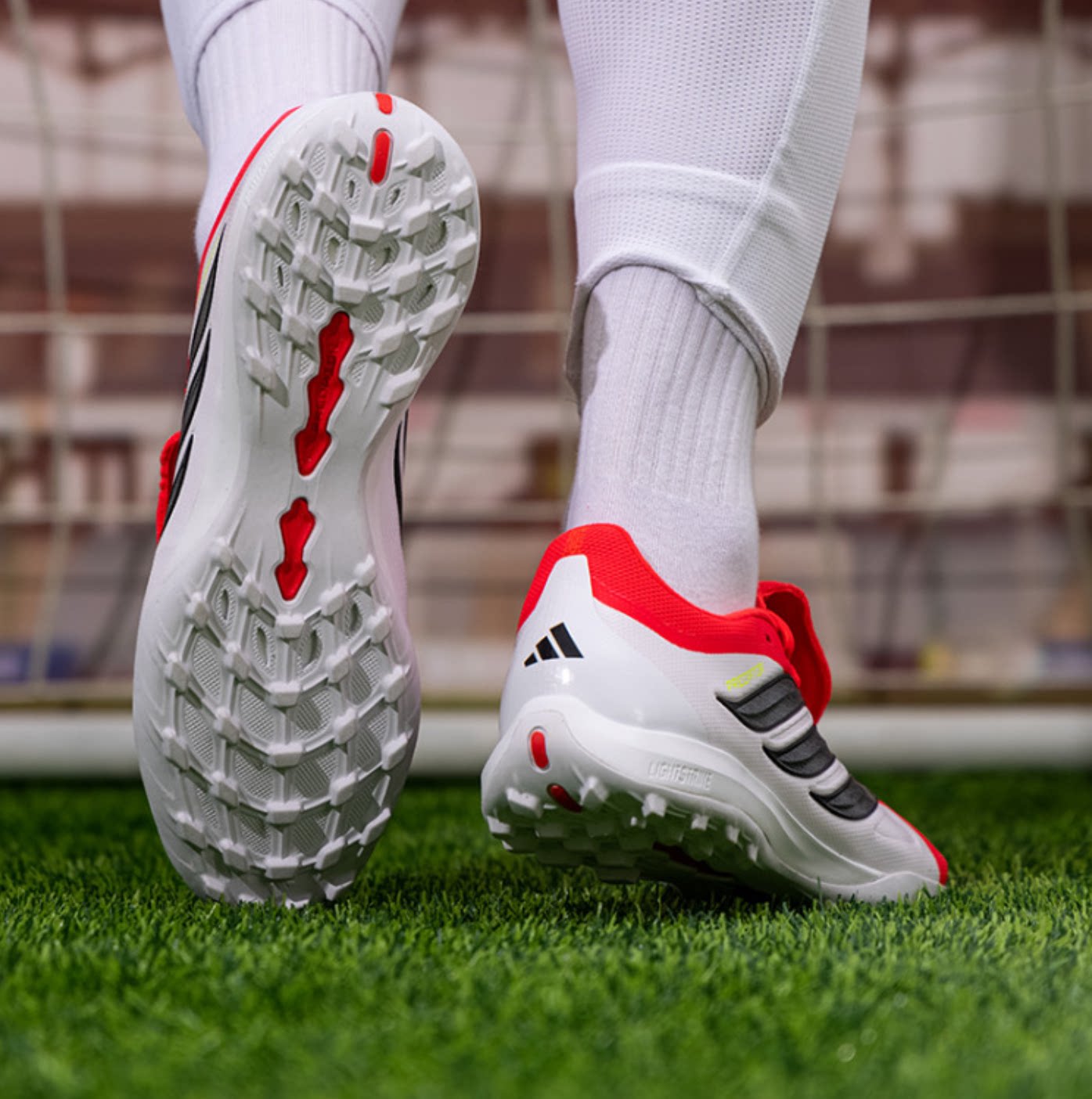 Adidas/阿迪达斯 PREDATOR LEAGUE 舒适低帮平跟足球鞋JR7873