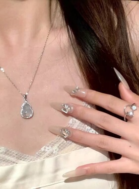 2026新品金枝玉叶福葫芦项链吊坠项链女轻奢小众感饰品生日礼物