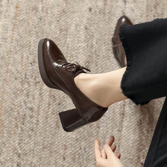 High heels, small people's platform leather shoes