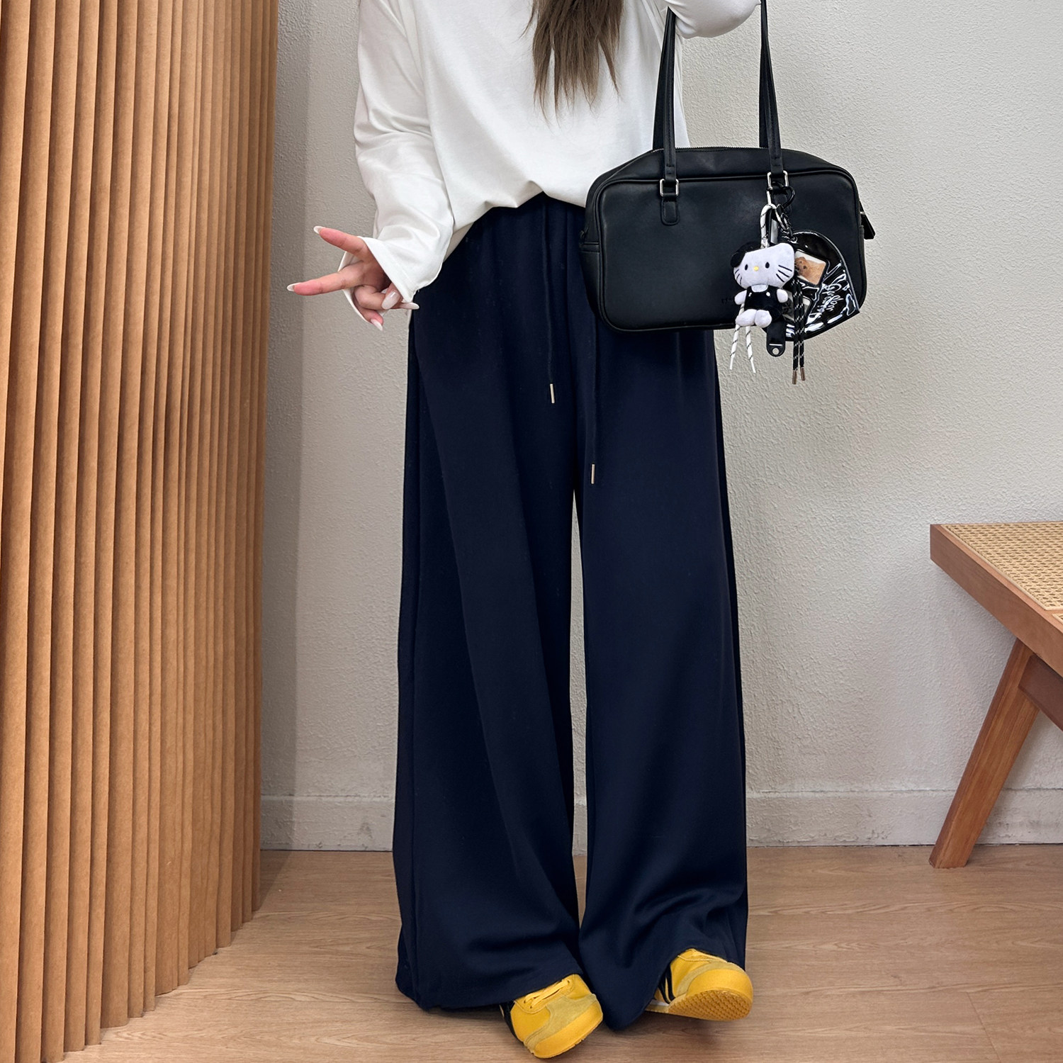 宛宛大码弯刀裤女秋季新款胖妹妹mm梨形身材宽松显瘦阔腿运动卫裤,淘宝优惠券,粉丝福利购,淘宝优惠卷