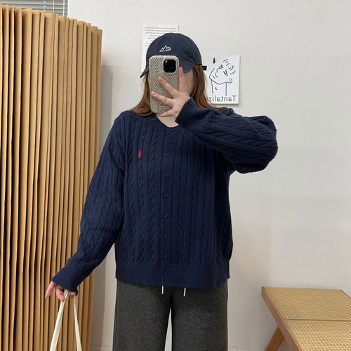 宛宛大码长袖针织开衫外套女秋冬季时尚麻花毛衣胖MM遮肉显瘦上衣 - 图2