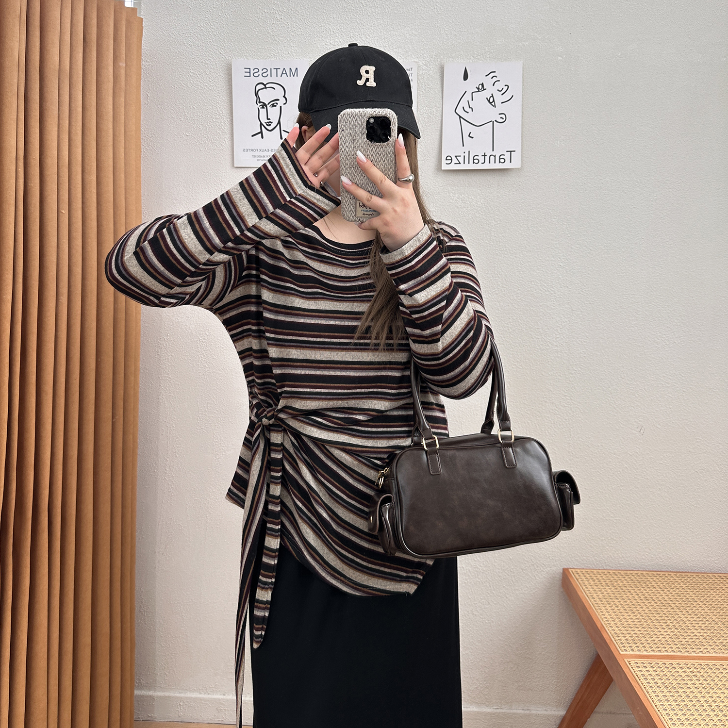 宛宛大码不规则条纹长袖T恤女秋季新款修身体恤胖MM显瘦露肩上衣 - 图2