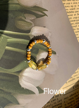个性花朵串珠弹力绳戒指气质轻奢小众设计感时尚百搭潮流搭配戒指