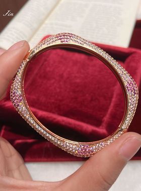 小红书同款粉白渐变锆石手镯镀香槟金几何方镯轻奢饰品工厂直供