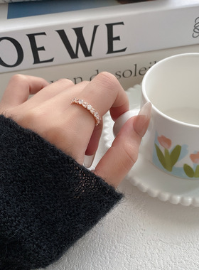 玫瑰金色满天星满锆石轻奢风闭口指环戒指女士小众感食指戒