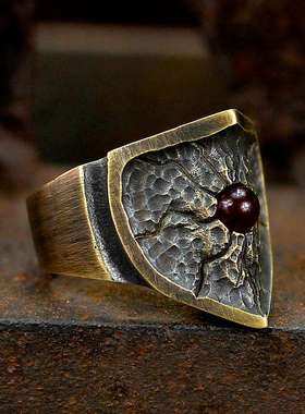 鸦原创手工锤击石纹理盾牌925