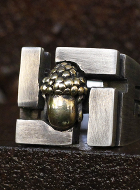 男女款镶嵌镶金戒指环男女款卐字