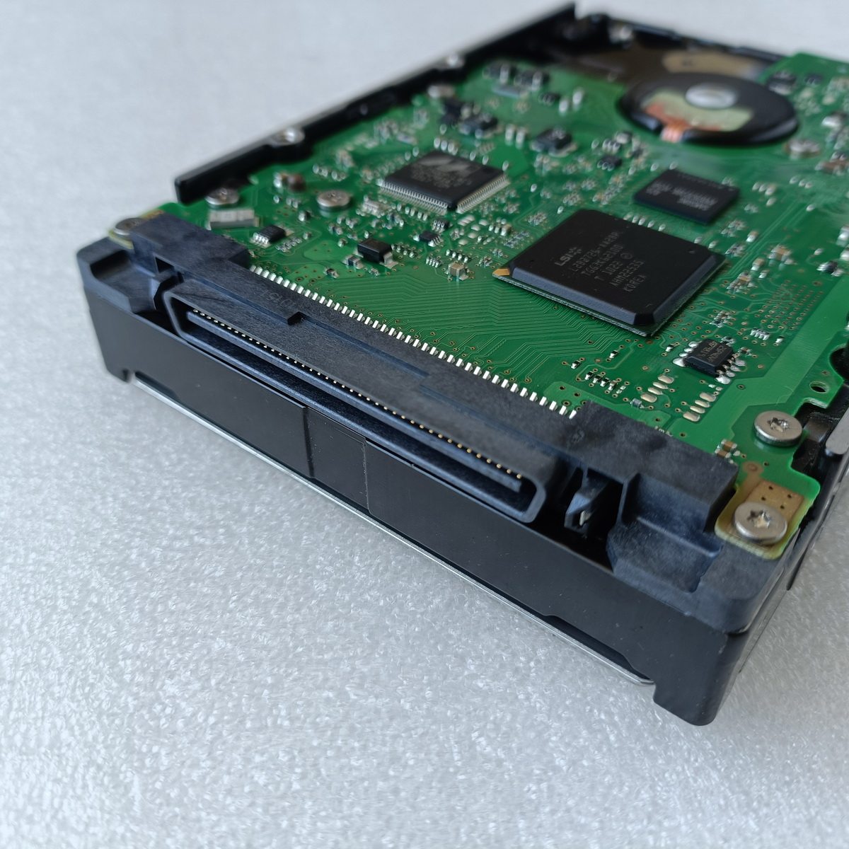 Seagate ST3146855LC 146G 15K 3.5寸 希捷 80针 SCSI服务器硬盘_虎窝淘