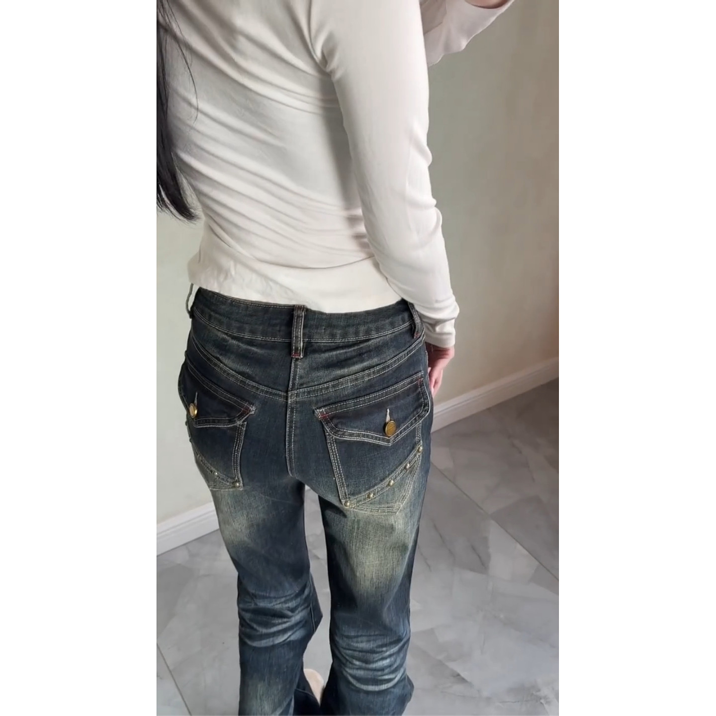 美式vibe复古水洗十字架铆钉微喇牛仔裤女2026春季新款直筒休闲裤,淘宝优惠券,粉丝福利购,淘宝优惠卷