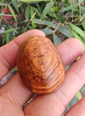 海南黄花梨手把件富甲一方吊坠满身花纹荧光案头摆茶宠降香黄檀A