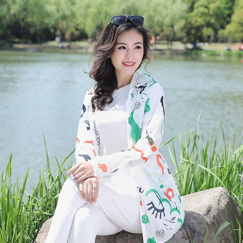 新款中年女装长袖上衣宽松连帽春秋装防晒服外套妈妈装夏装防晒衣 新款中年女装长袖上衣宽松连帽春秋装防晒服外套妈妈装夏装防晒衣