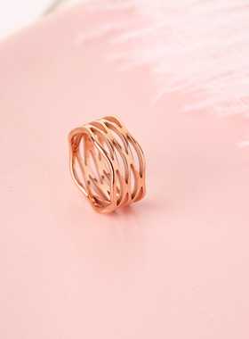 不掉色钛钢关节女日韩镂空戒指